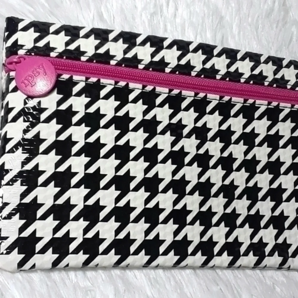 ipsy houndstooth print